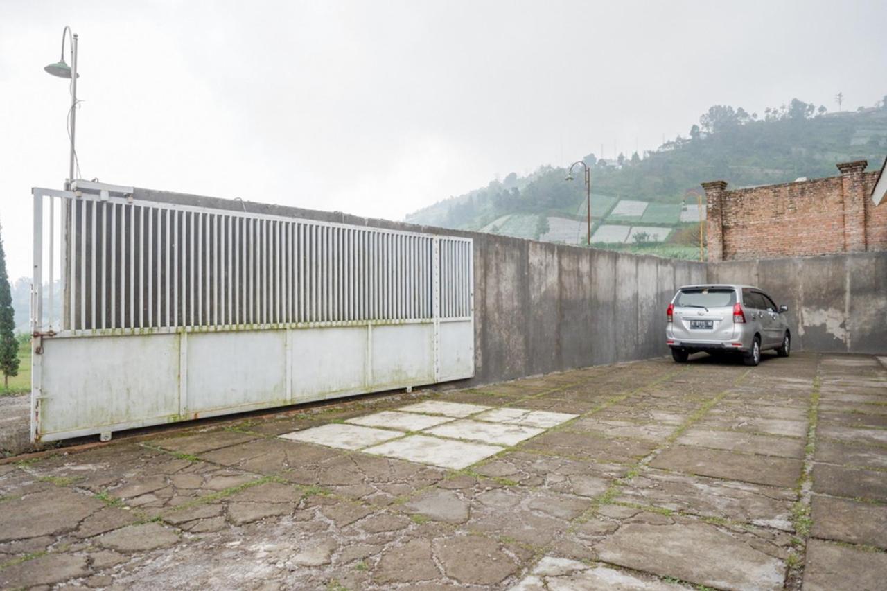 Reddoorz Near Candi Cetho Karanganyar Karanganyar  Extérieur photo